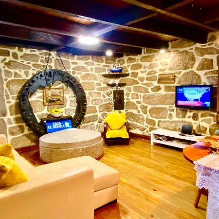 Casa Da Azenha Branca Holiday home *